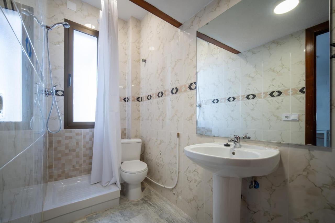 Conjunto De Apartamentos Antiguo Palacio Hotel Paris Huelva Exterior foto