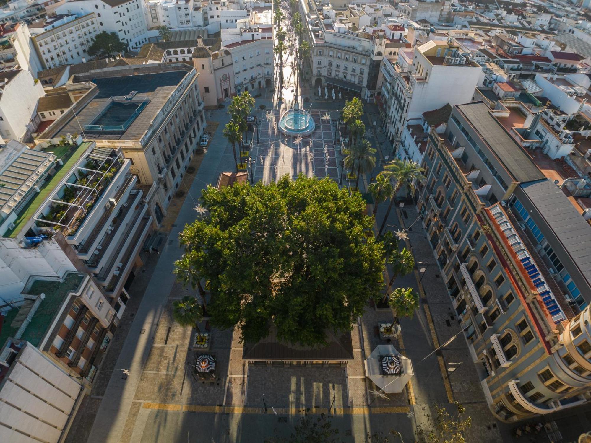 Conjunto De Apartamentos Antiguo Palacio Hotel Paris Huelva Exterior foto