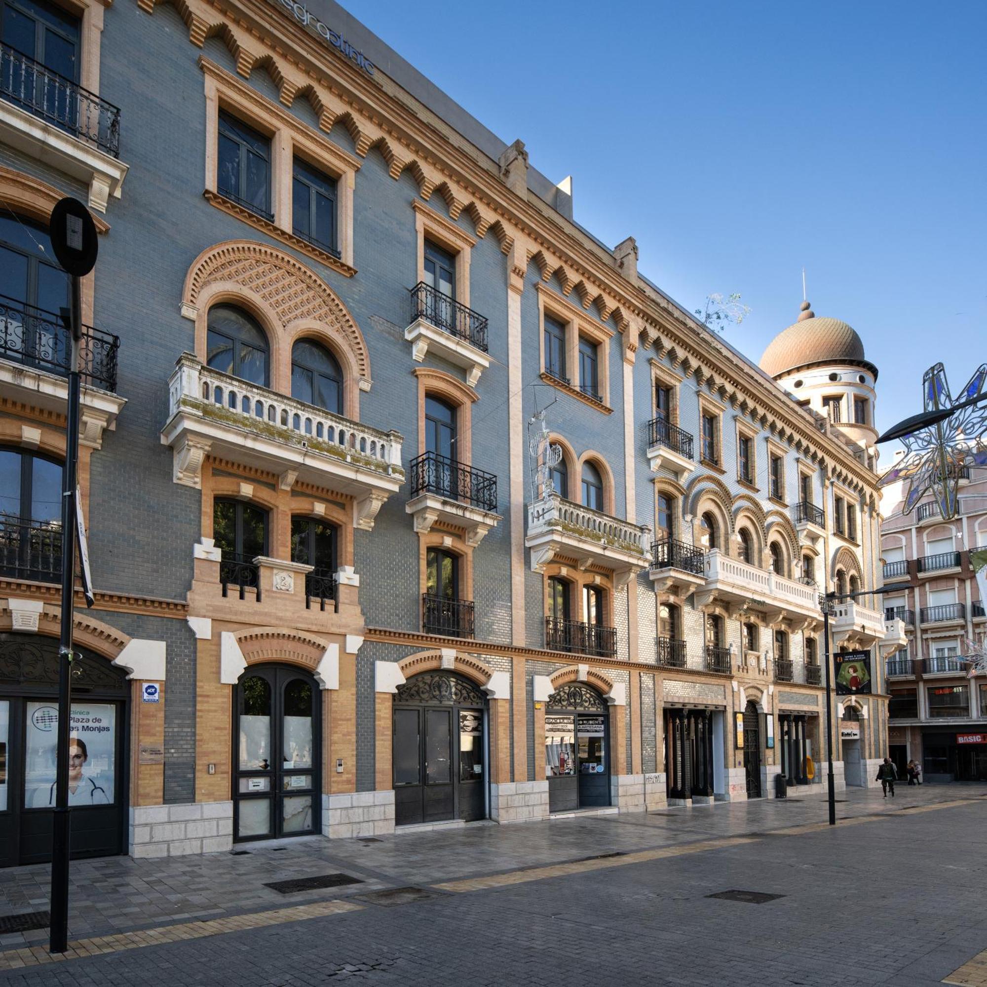 Conjunto De Apartamentos Antiguo Palacio Hotel Paris Huelva Exterior foto